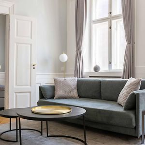 Lavish 4Br Apartment In The Heart Of Cph By The Canals